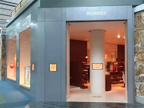 hermes yvr airport|Hermes store vancouver airport.